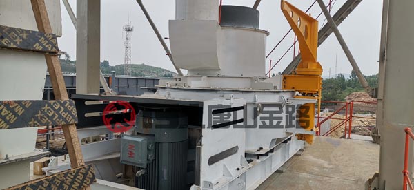 錘破、對輥破、立軸沖擊破三種制砂設(shè)備優(yōu)劣對比